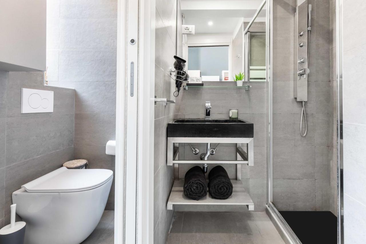 Duomo In 8 Stops Suite Deluxe Loft 米兰 外观 照片